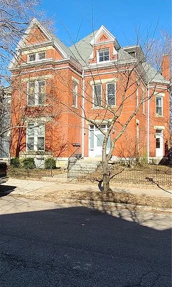 59 Green St #B — Photo 1