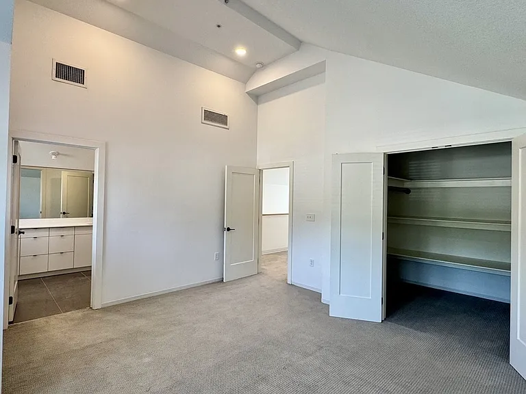 6115 Nieman Rd #6109B — Photo 11