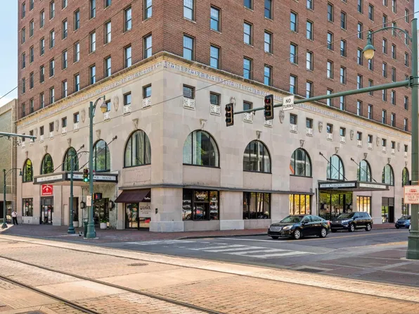 109 N Main St APT 1706, Memphis, TN 38103