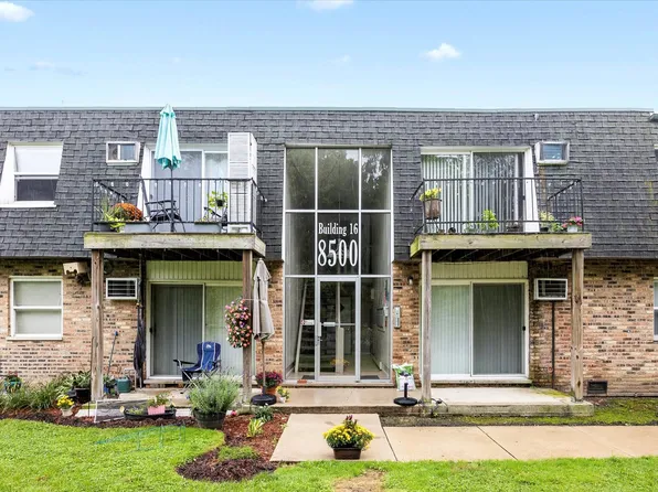 8500 W 103rd Ter #16207, Palos Hills, IL 60465