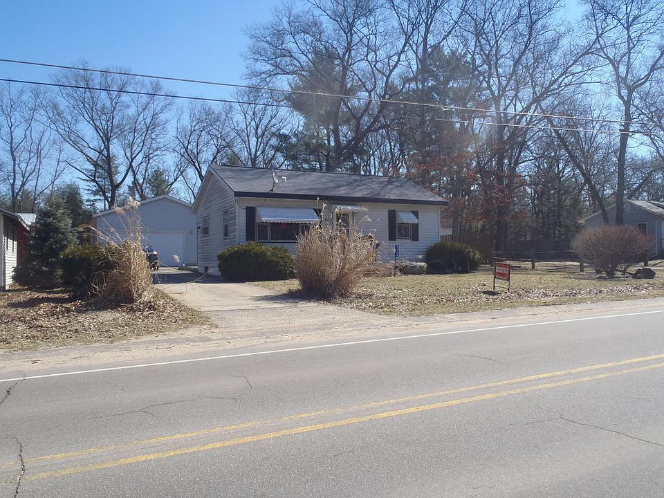 1st image of 8442 S Spruce Ave