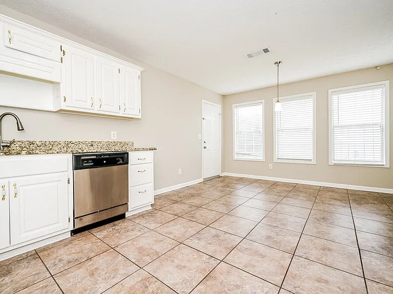 245 Long Creek Dr — Photo 5