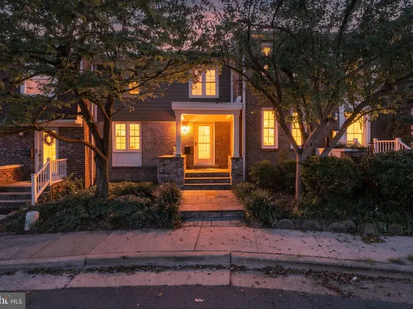 1034 N Pelham St, Alexandria, VA 22304