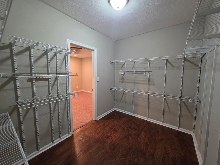 212 Elm Ave — Photo 18