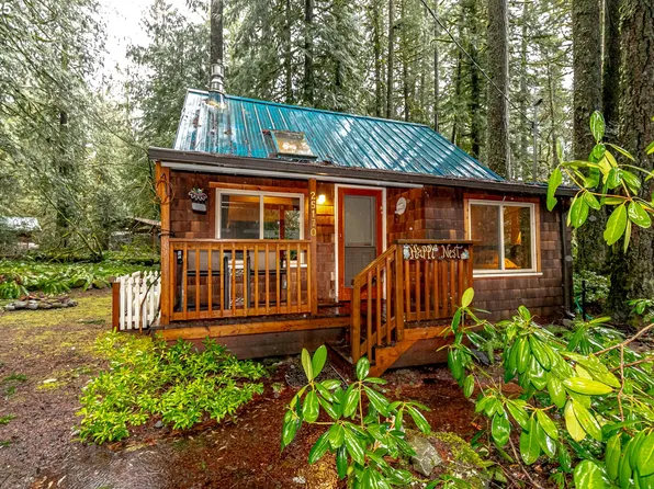 25170 E Old Smokey Rd, Rhododendron, OR 97049