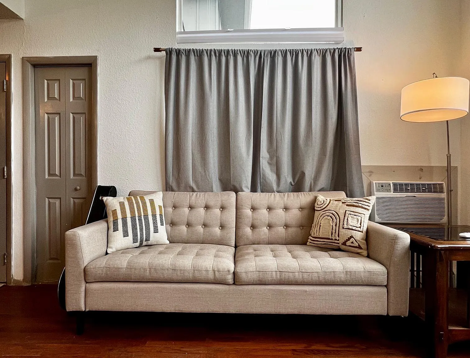 3 bed, 1340 sqft, $3,100 — Photo 2
