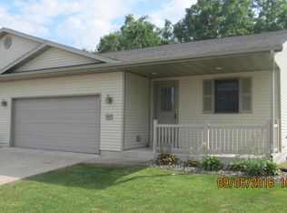 1047 Kristy Ln, Onalaska, WI 54650