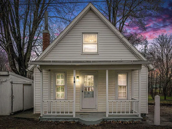 14 E Center St, Silver Lake, IN 46982