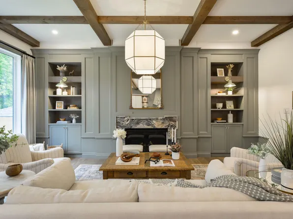 10805 60th Ave NW, Edmonton, AB T6H 1G9