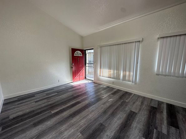 1080 Temple Ave APT 203