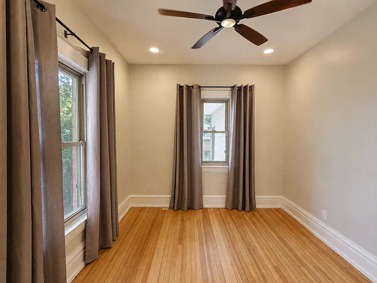 336 S Corona St — Photo 9