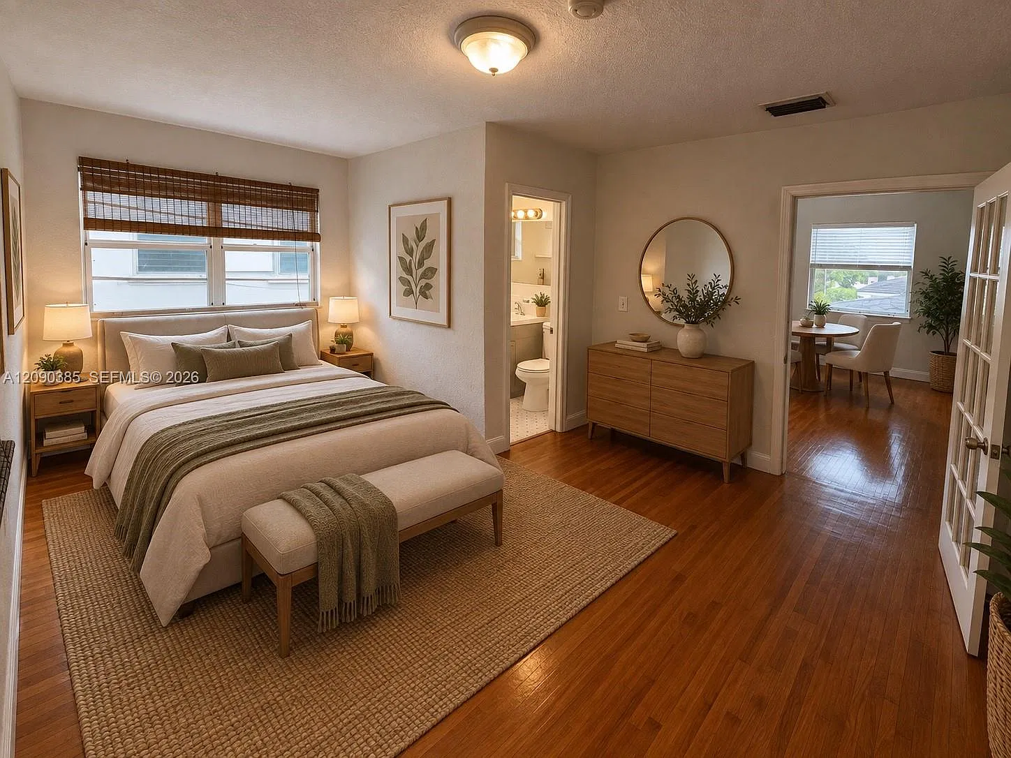 210 Mendoza Ave Condo — Photo 2