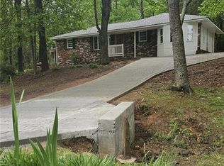 1001 Green Valley Rd SW, Mableton, GA 30126