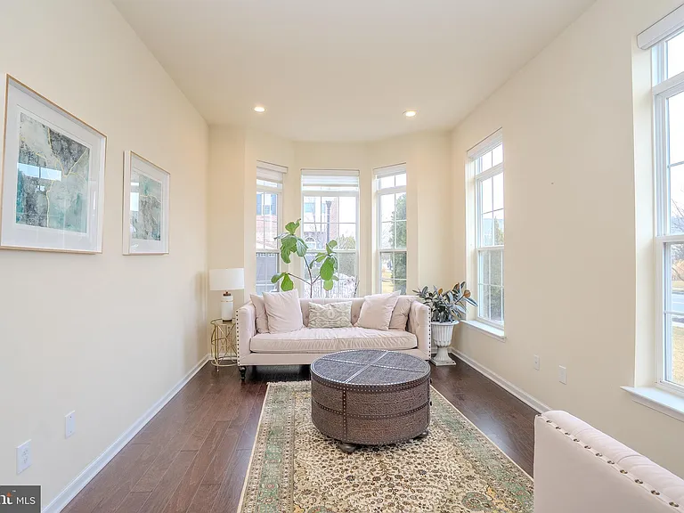 1802 Yearling Ct — Photo 11