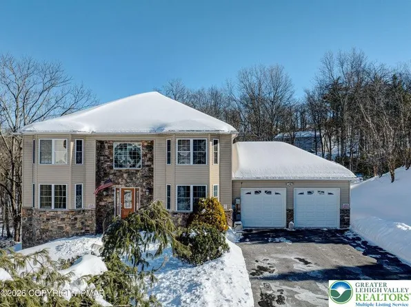 117 Fernwood Rd, Bushkill, PA 18324