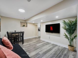 16 Medaca St #BASEMENT, Toronto, ON M2J 3A7