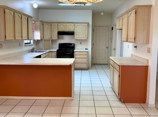 2731 Sunrise Point Rd, Las Cruces, NM 88011