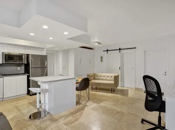 3215 NE 7th St, Pompano Beach, FL