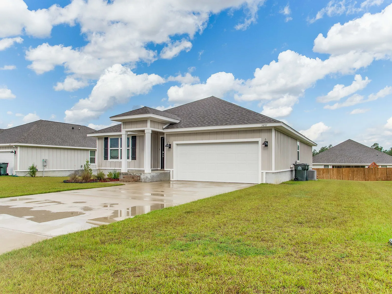 4 bed, 1787 sqft, $2,000 — Photo 2