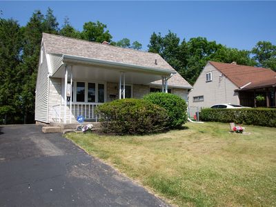 137 Bryant Dr, Pittsburgh, PA, 15235