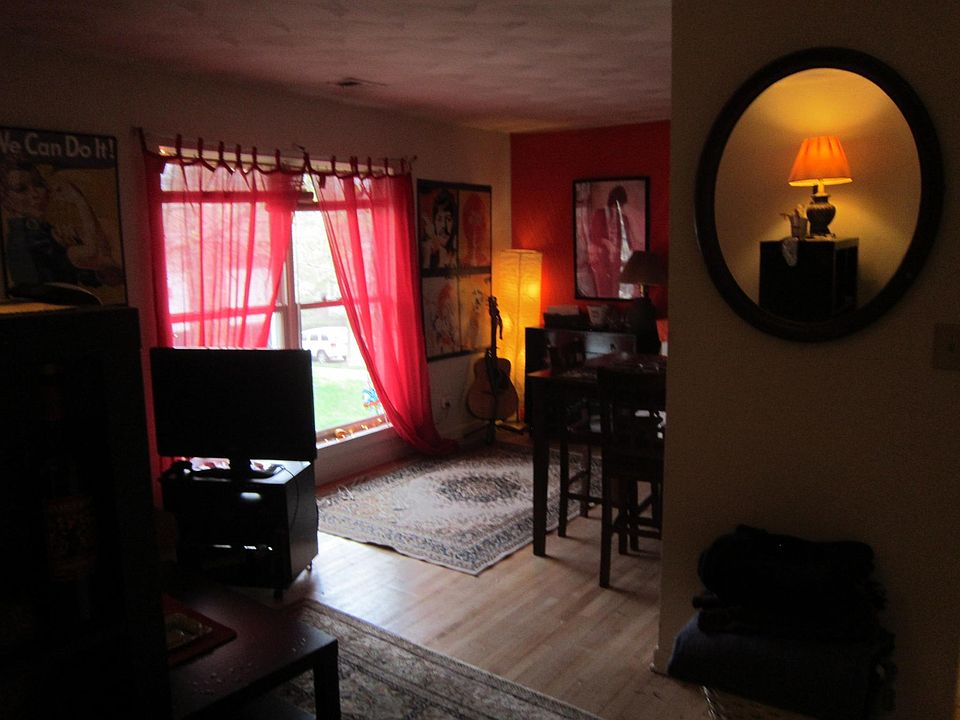 Living room.