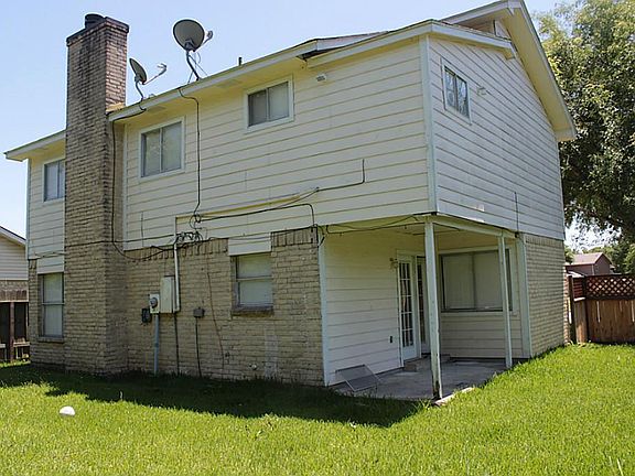 4th image of 3208 Sandpiper Dr