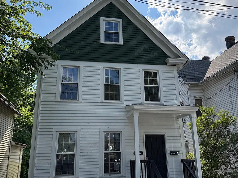 138 Greenwich Ave — Photo 3