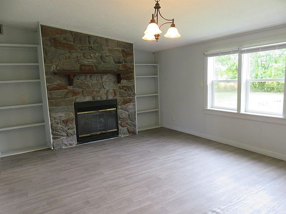 5th image of 9921 S County Road 700 E