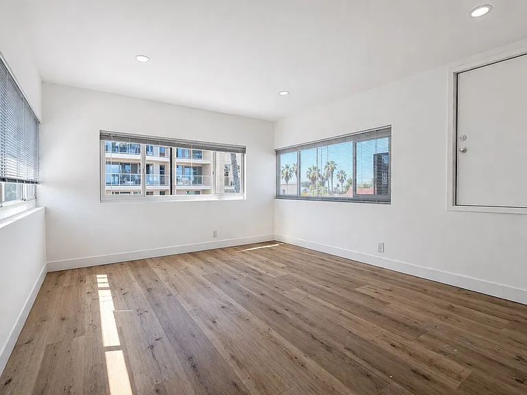 1600 E Ocean Blvd #8 — Photo 7