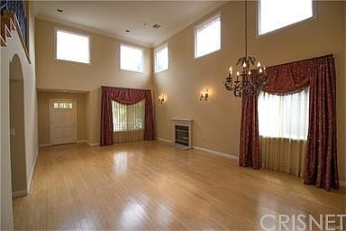 4th image of 22153 Del Valle St