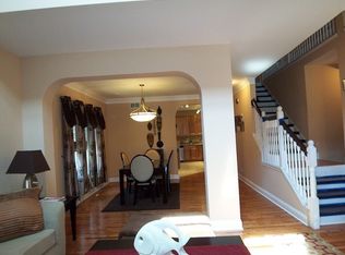 3912 N Grant St, Westmont, IL 60559