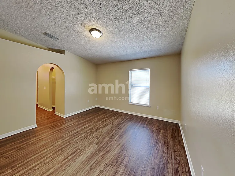 2948 Stonegate Ln — Photo 9