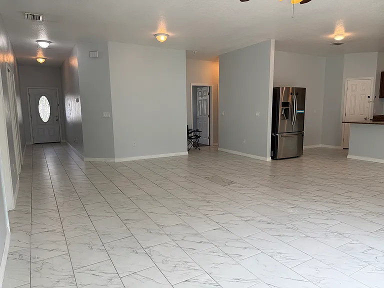 3601 1/2 E Fern St — Photo 25