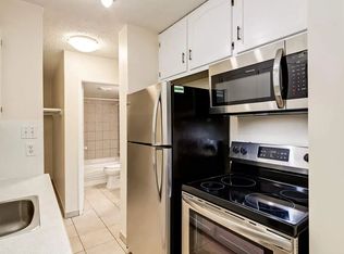 Sunalta Place, Calgary, AB T3C 0X9