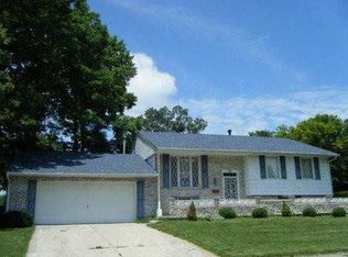 414 Hazelbrook Ave, Springfield, OH 45506