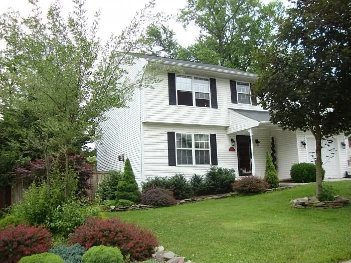 1403 Brenwoode Rd photo 1