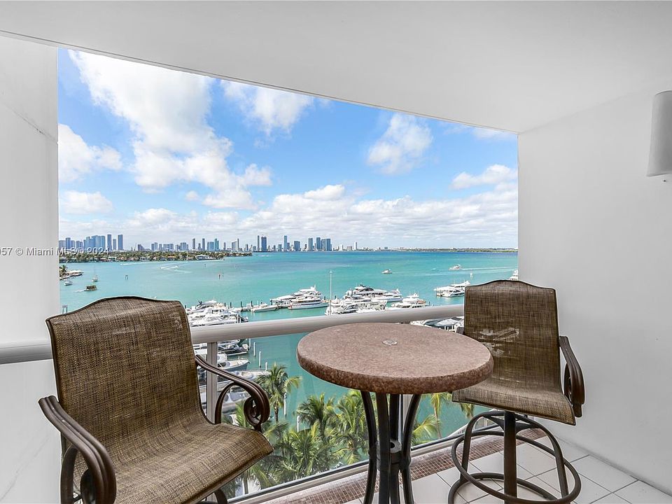 2nd image of 1800 Sunset Harbour Dr #1002