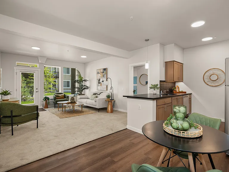 Rivers Edge Apartments — Photo 83