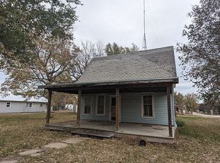 103 N Elm St, White City, KS 66872