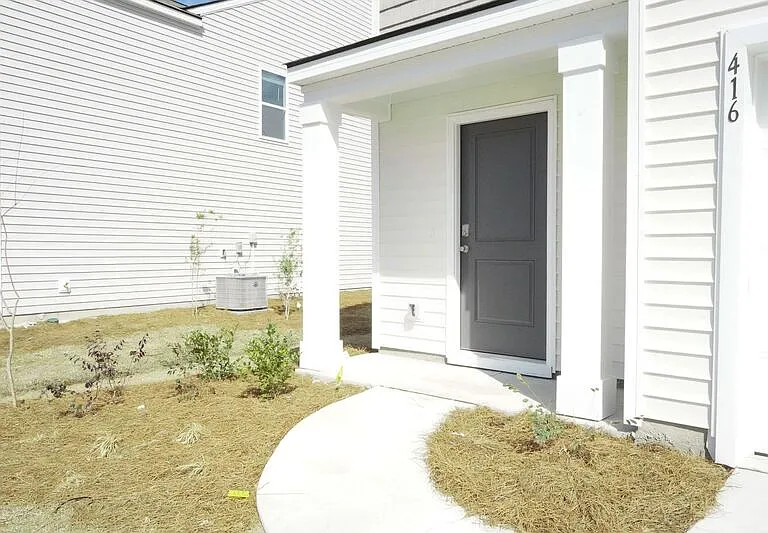 416 Coconut Dr — Photo 3