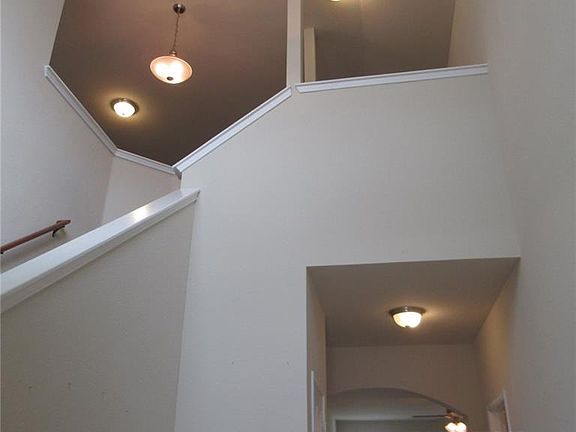 4th image of 5301 Two Brothers Ln