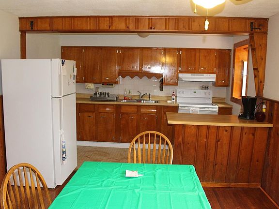 4th image of 6084 Jerry Lee Dr