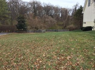 11221 Oak Hill Manor Dr, Bridgeton, MO 63044