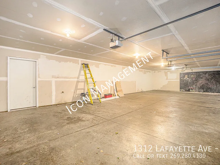 1312 Lafayette Ave #B — Photo 14
