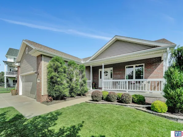 2438 Grainger Pkwy, Lincoln, NE 68512