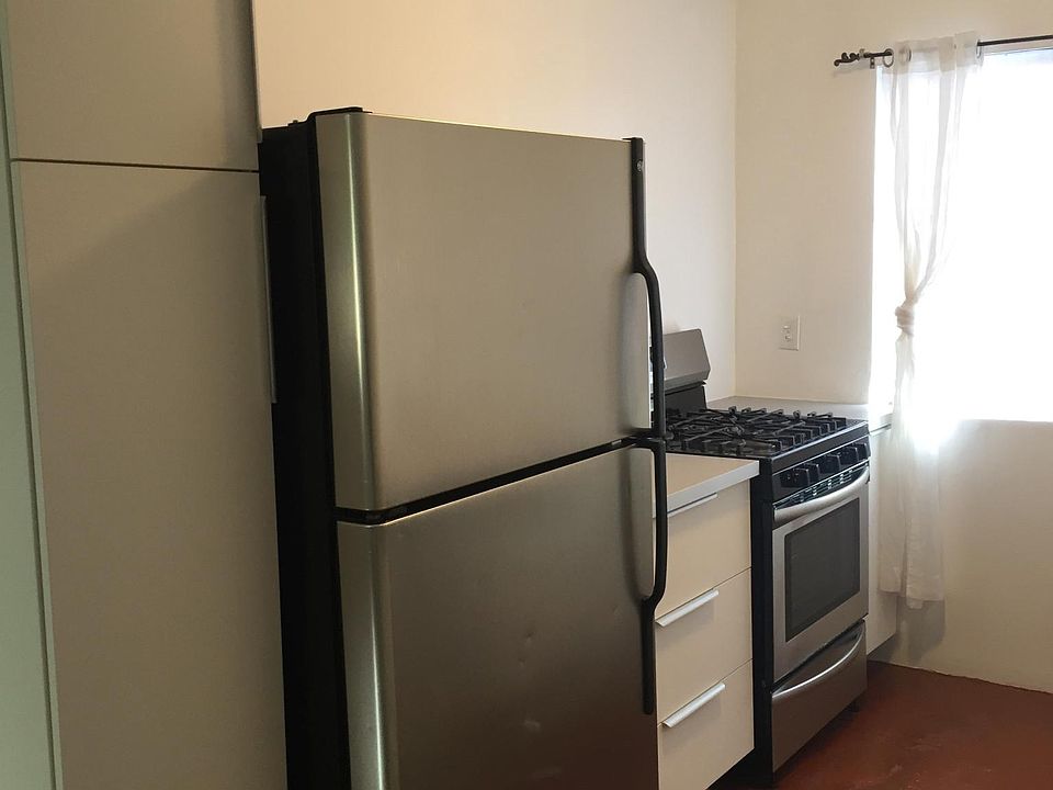 1st image of 512 Westminster Ave #3