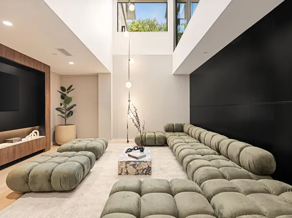 630 Grand Avenue image 16 of 20