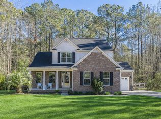 2001 Tacoma Cir, Ridgeville, SC 29472