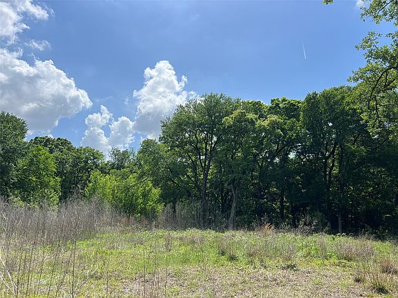 3rd image of 3024 Ida Ln