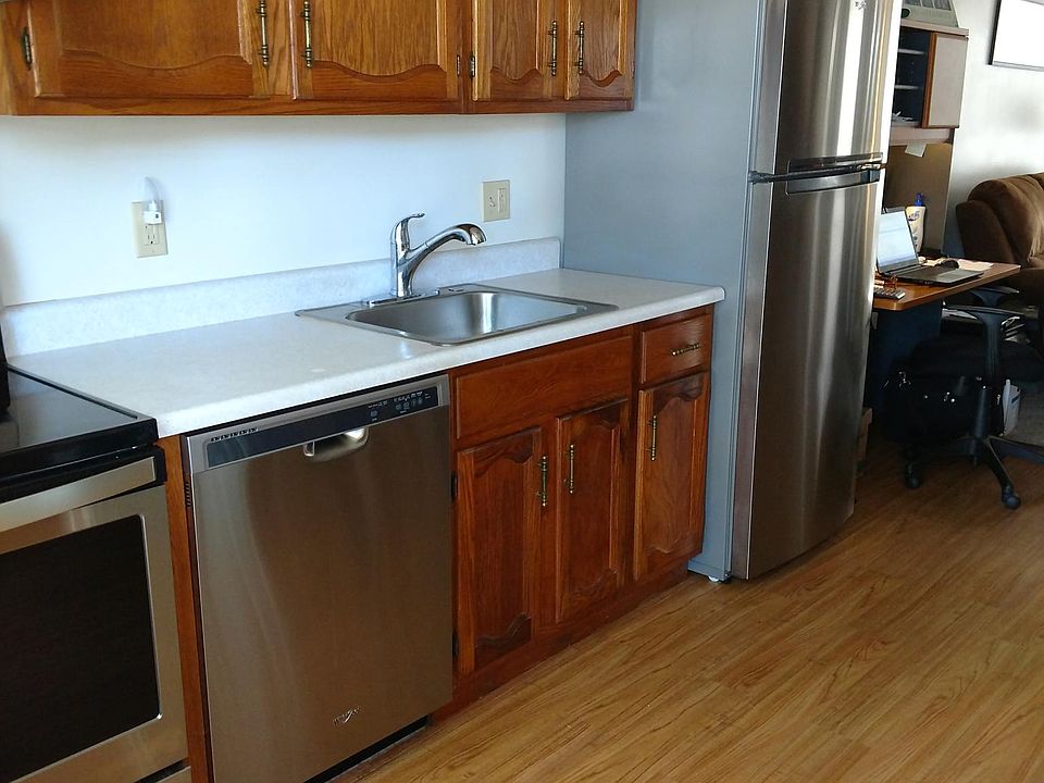 1st image of 15 Francis St APT 5